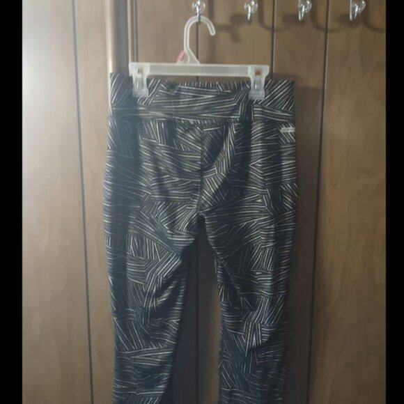 Women's Danskin Leggings Size 4 - Picture 2 of 2